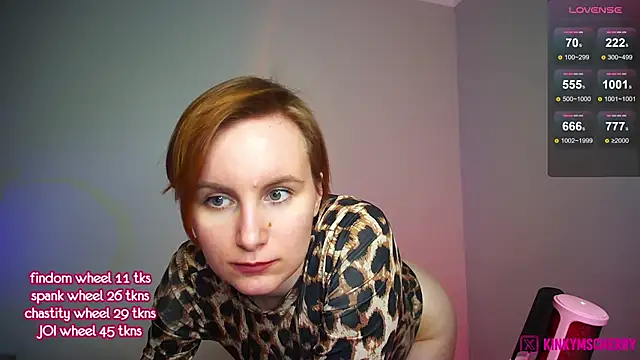 KinkyMissCherry Chat XXX live
