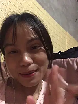 Sarahkiu Chat XXX live