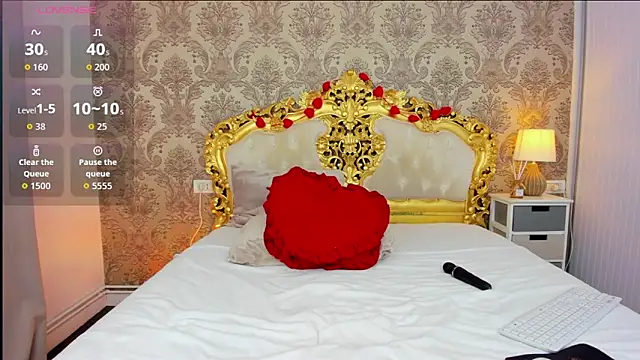 JulieBigAssx Chat XXX live