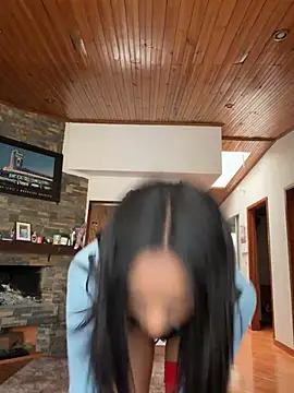 Chat +18 de xenia_golden ao vivo