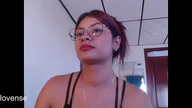 Chat +18 de hanna_beili ao vivo