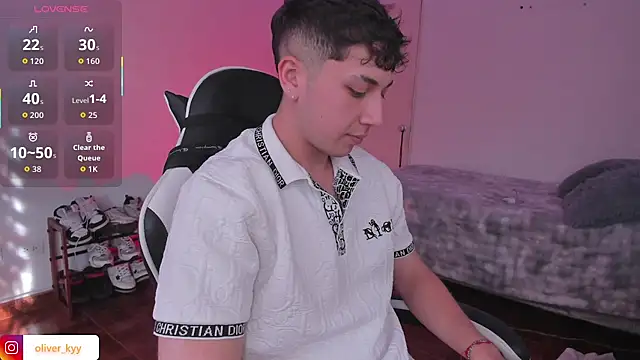 oliver_kyy Live XXX-chat