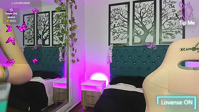 Вебкам-шоу Coralineegp