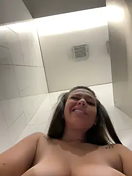 Pokazy przed kamerką – Alyshanon18