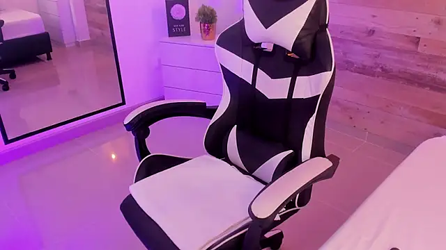 Czat XXX na żywo – candy_summer28