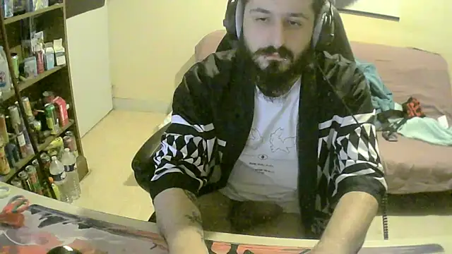 Show modela kevinmillas na web-kameri