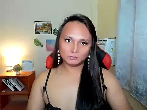 Вебкам-шоу hella_queen