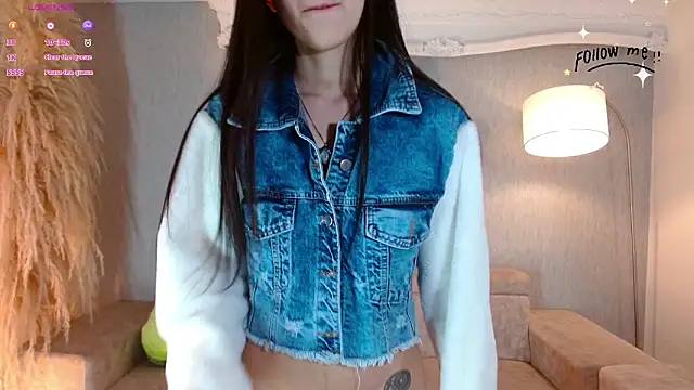 laraa_jeean élő XXX-chatje