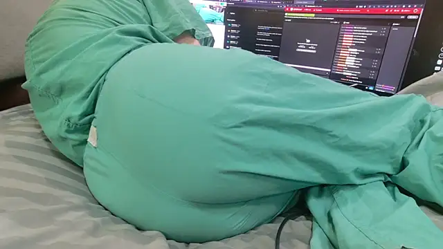 Chat +18 de Lacht_Liden ao vivo