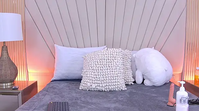 SaraLugo's Live XXX Chat