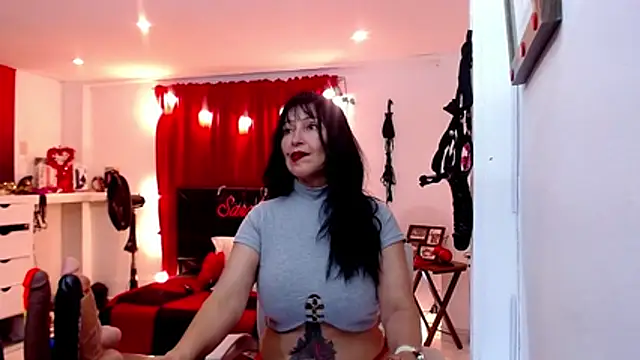 Sarah_teiku Chat XXX in diretta