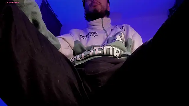 s_sven03's Live XXX Chat