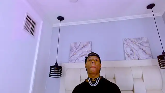 Santiago_Ortiz_'s Live XXX Chat