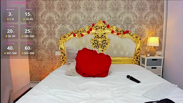 Chat +18 de JulieBigAssx ao vivo