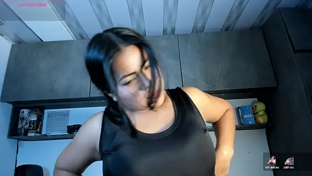 vickylatina_ Live XXX-Chat