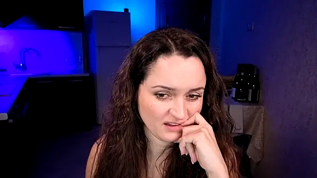 Chat +18 de Cerann1 ao vivo