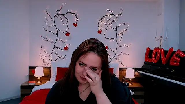 Hennessy_bunny's Live XXX Chat