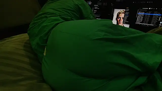 Lacht_Liden: διαδικτυακό σόου στην κάμερα