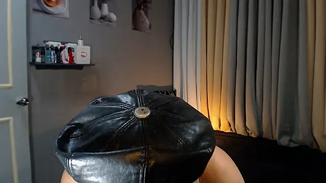 Unforgettablejulia's Live XXX Chat