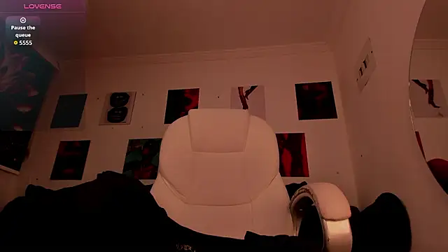 valkyria_12 – Live XXX-chat