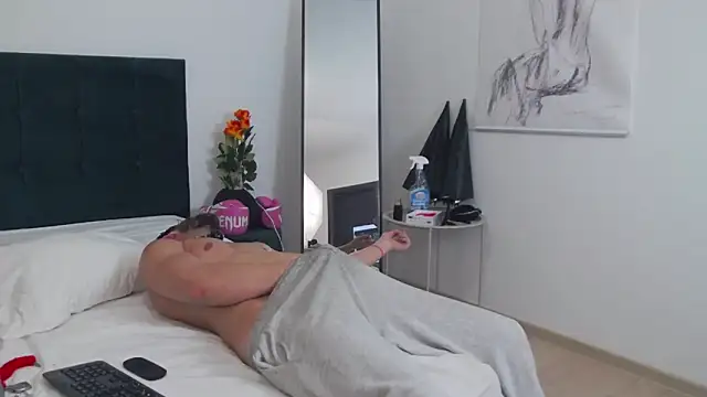 I_amAlessandro webkamerás műsora