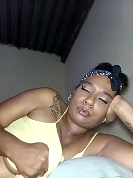 แชท XXX สดของ MiZzCreator