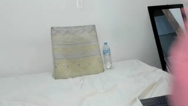 Nikki__uwu's Live XXX Chat