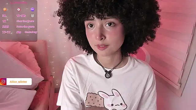 Alice_winter_ élő XXX-chatje