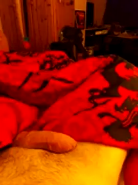 chrisdic27 Show in webcam