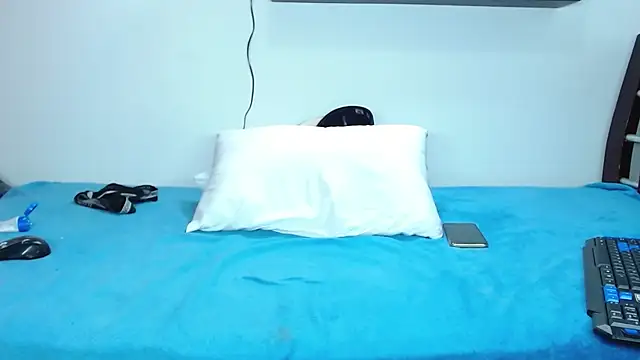 akeemdavid_05 Adlı Modelin Canlı XXX Sohbeti