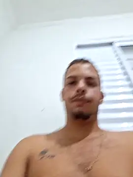 CLARO123F Adlı Modelin Canlı XXX Sohbeti