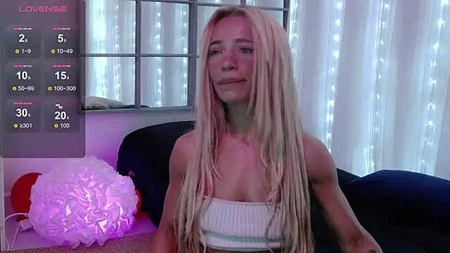 SarahRaynex Adlı Modelin Canlı XXX Sohbeti