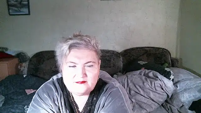 Lana555 Adlı Modelin Canlı XXX Sohbeti