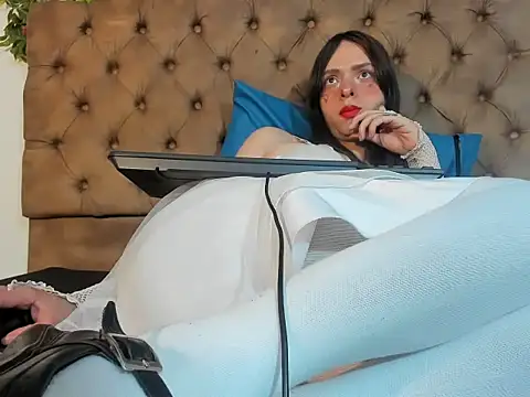 Lux_Royse Chat XXX live