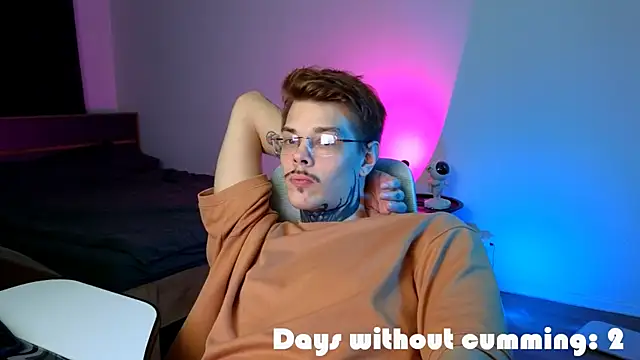 DENIS_HERE Adlı Modelin Web Kamerası Şovu