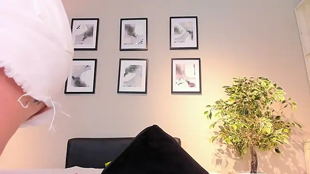 HannaBrave Live XXX-chat