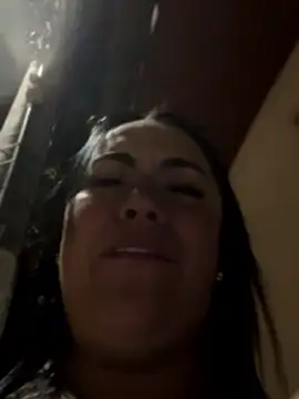 Lesly_10- Adlı Modelin Canlı XXX Sohbeti