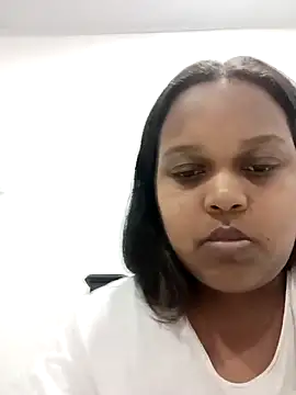 PerlaCurvasgrandes Chat XXX in diretta