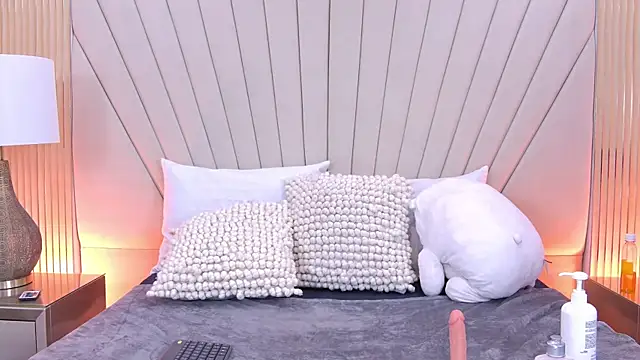 Chat +18 de SaraLugo ao vivo