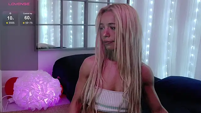 SarahRaynexのライブXXXチャット