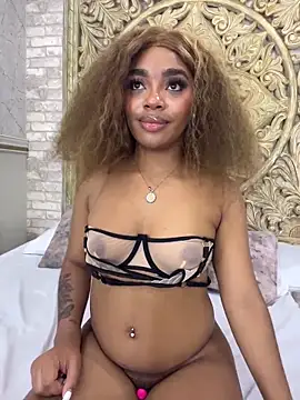 CharlothMavis webkamerás műsora