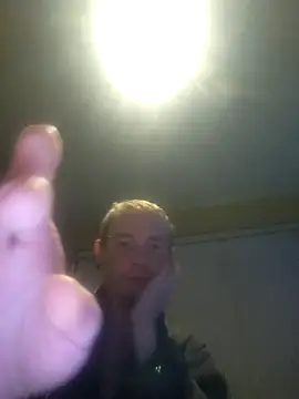 piercingpik's Live XXX Chat