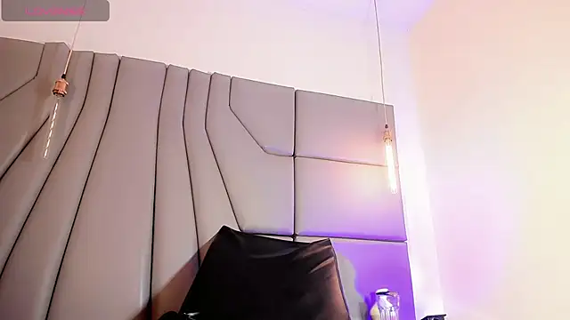 XXX chat uživo modela Miss-Saraii