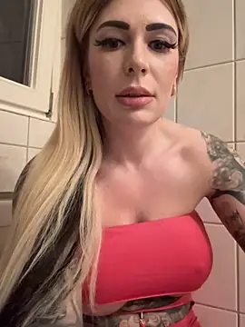 Show modela SelinaGalinsky6 na web-kameri