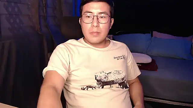 andrewmhilton_'s Live XXX Chat