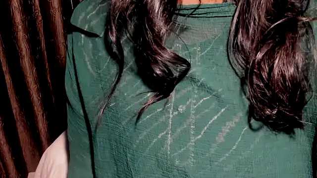 TheShyGirl_ Chat XXX in diretta