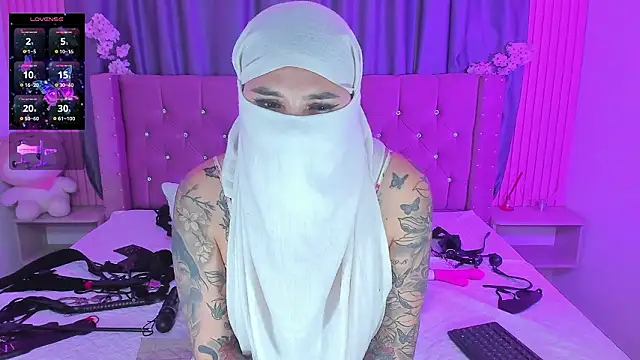 عرض كام Nayla-Mouna