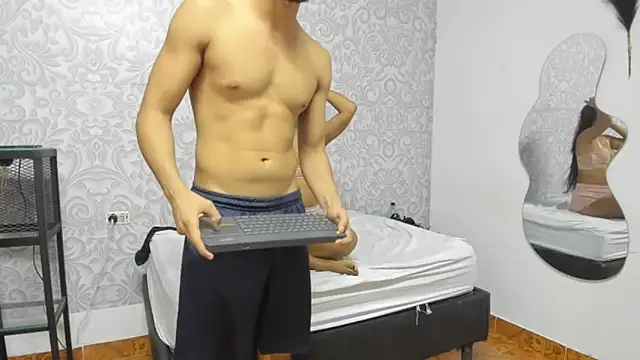 عرض كام HarperAndMason