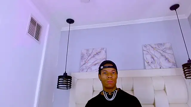 Santiago_Ortiz_ Live XXX-Chat