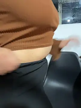 Chat +18 de Antonella_Julieta ao vivo